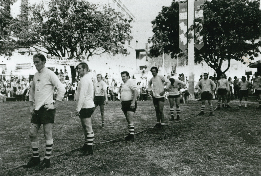 Fielder's Tug-of-war team at Sydney Show