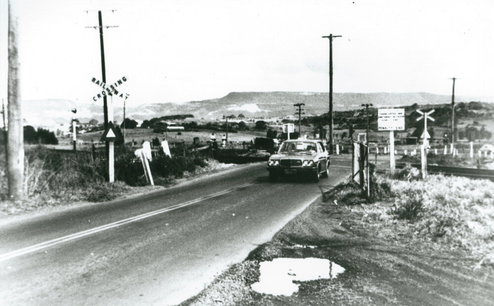 Railway crossing at Dunmore