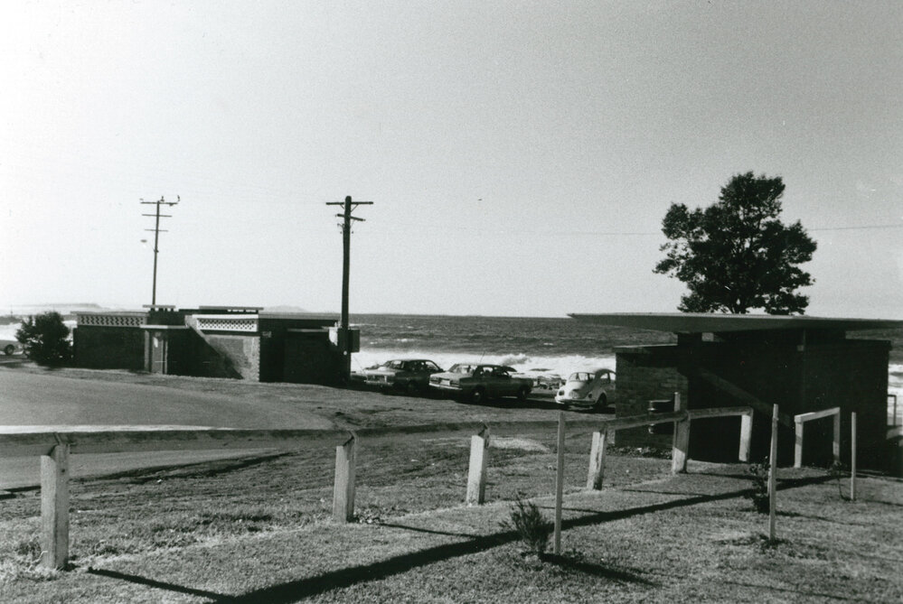Dressing sheds at Shellharbour Pool 1986