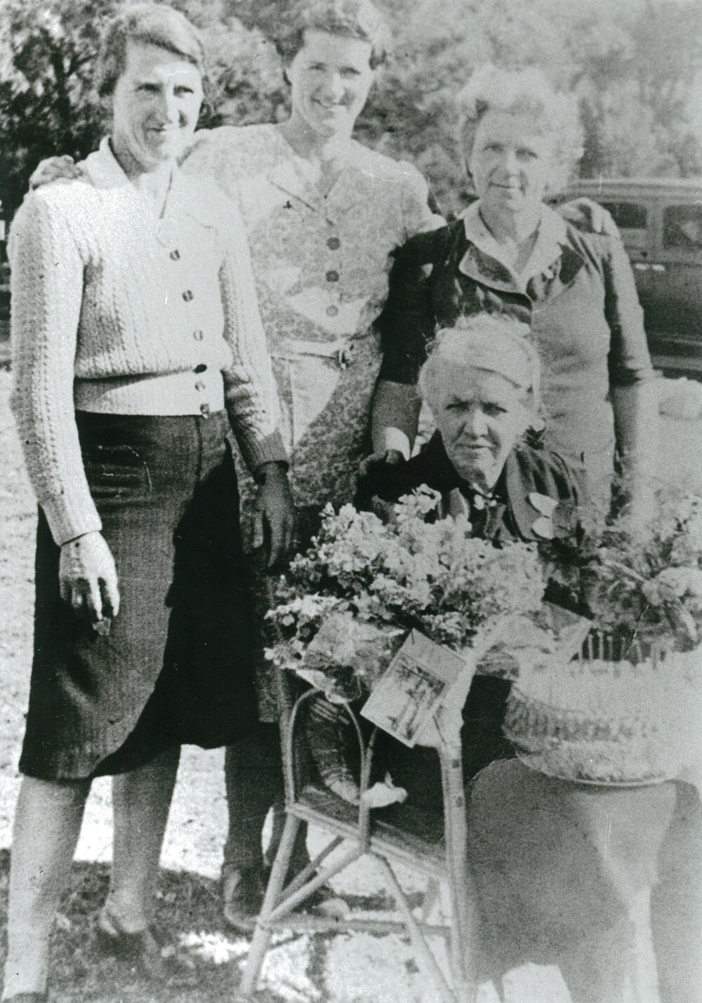 Alice Swan and her daughters