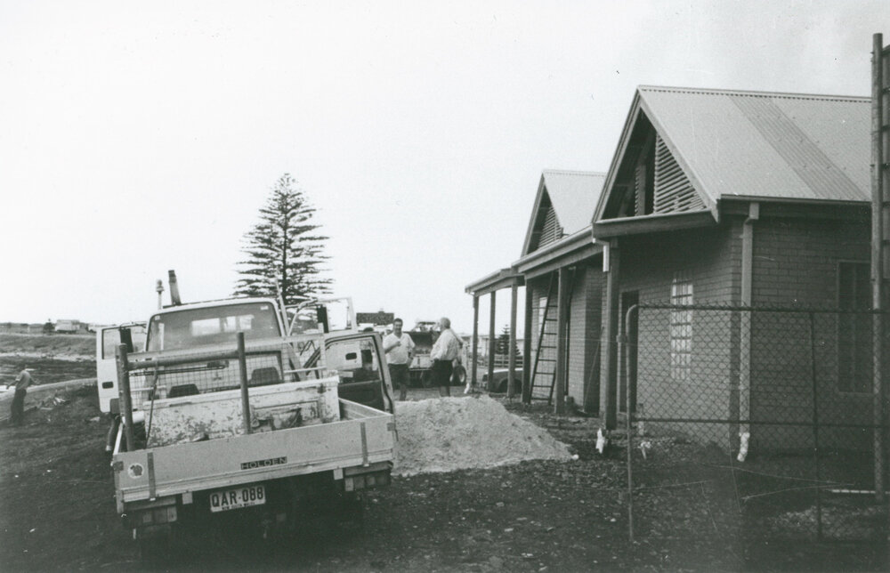 Construction of Shellharbour Swimming Pool dressing sheds 1993