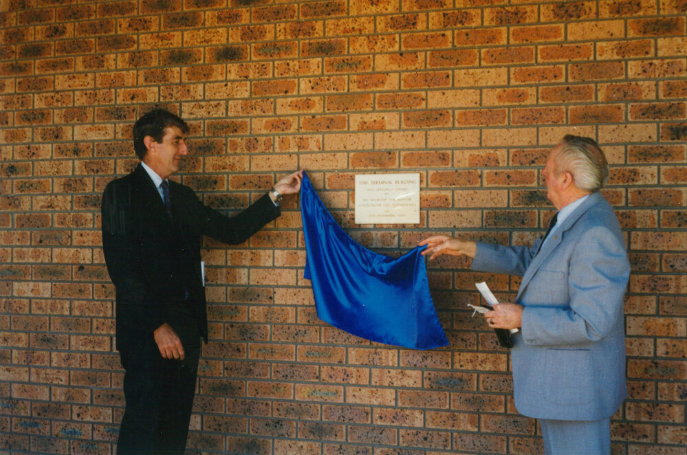 David Kelaher and Mayor Cec Glenholmes opening the terminal building at Albion Park Aerodrome 1993