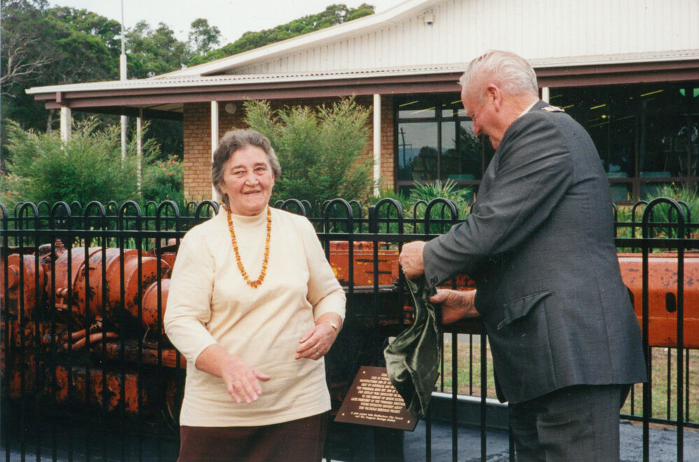 Mayor Cec Glenholmes and Mrs Kaethe Zatschler unveiling the Tongarra Mine coal loader exhibit