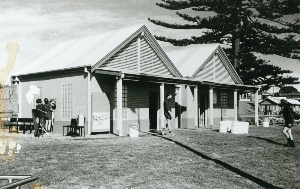 Shellharbour Swimming Pool amenities block