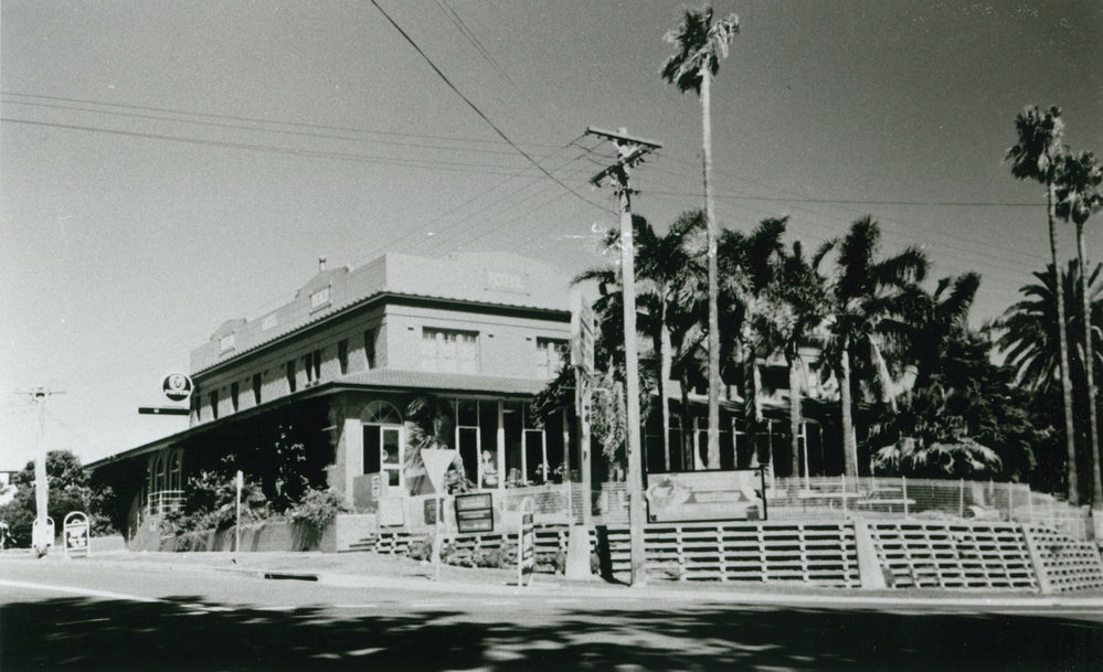 Ocean Beach Hotel, Shellharbour