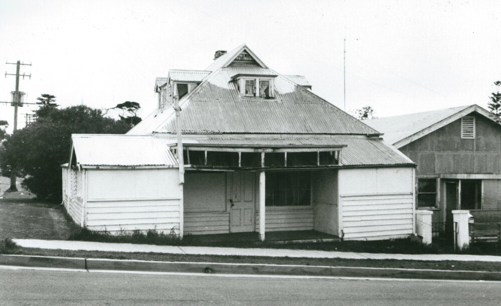 Old corner store in Shellharbour prior to restoration in 1986