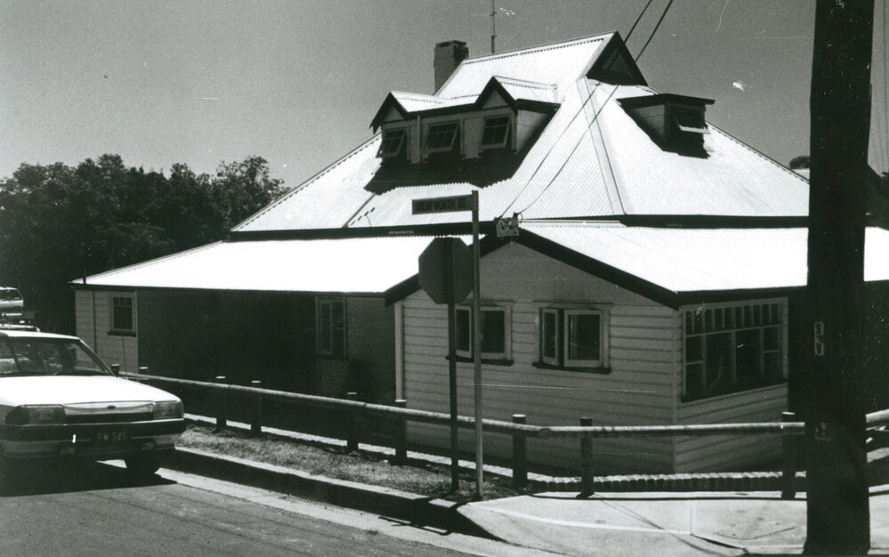 The Corner Store Shellharbour 1990