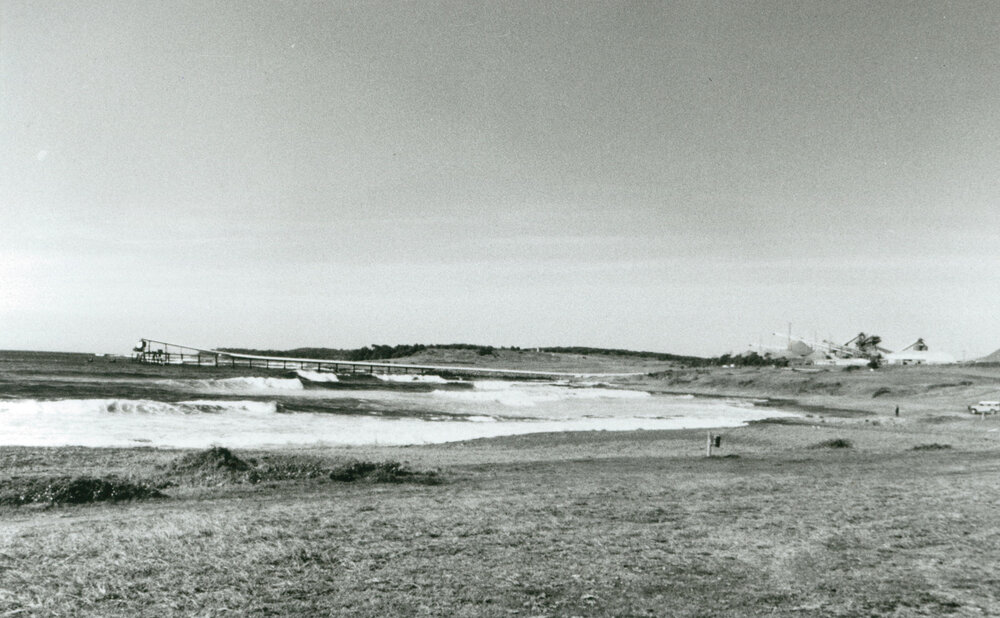 Bass Point quarry and jetty 1986