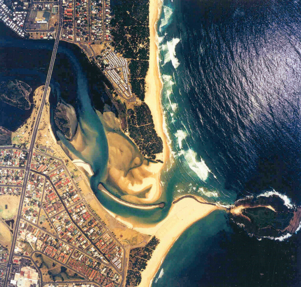 Lake Illawarra entrance 2001
