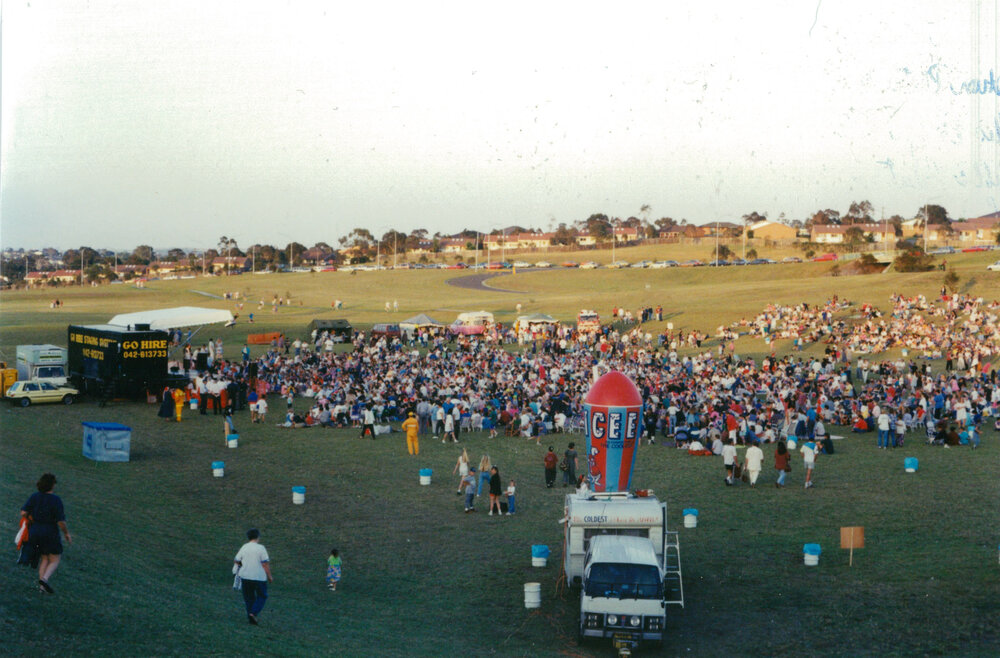 The crowd at Carols by Candlelight, Shellharbour Square 1994