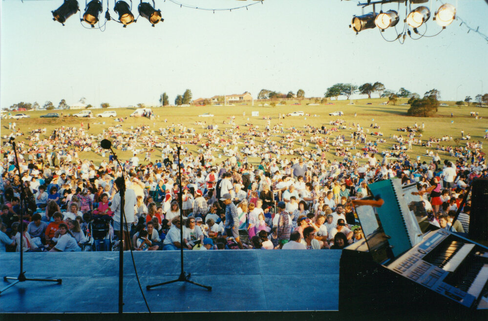 The crowd at Carols by Candlelight, Shellharbour Square 1994