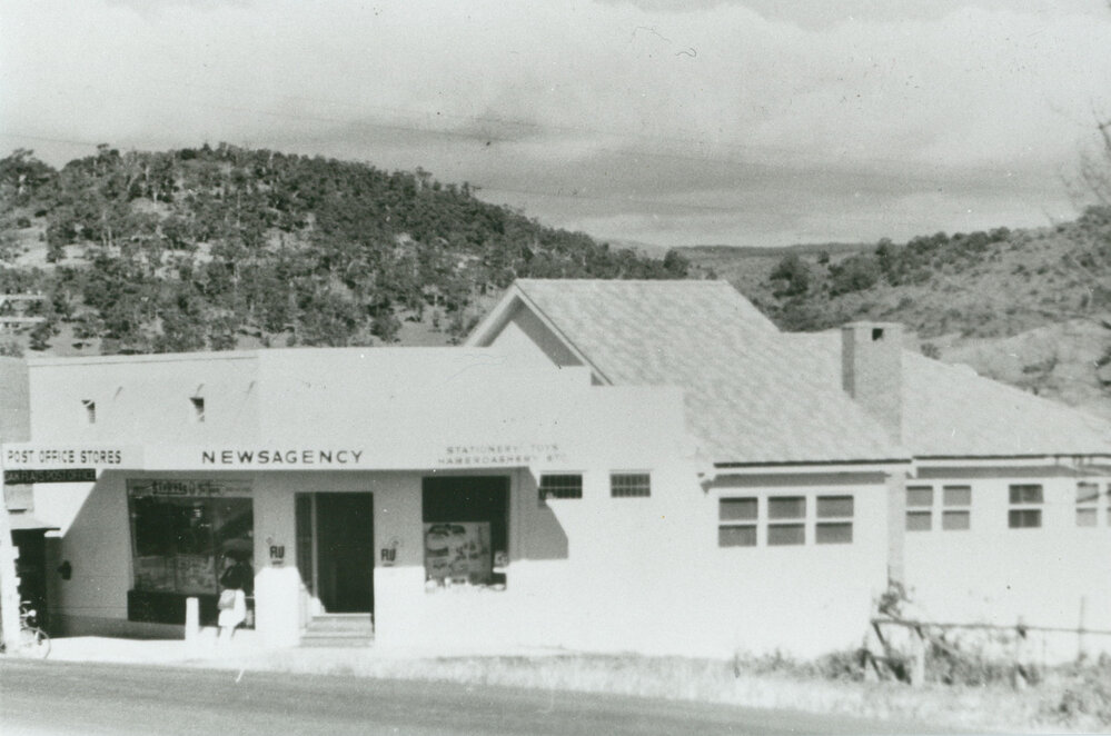 Oak Flats Post Office and Newsagency