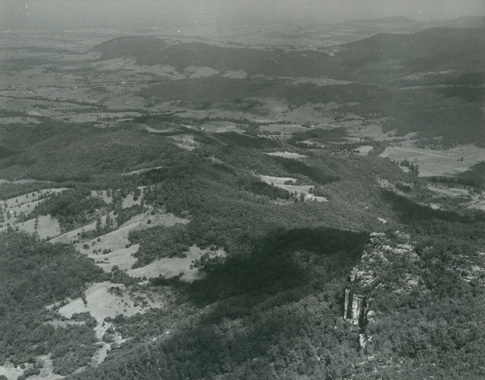 Illawarra Highway through Macquarie Valley, Albion Park 1980