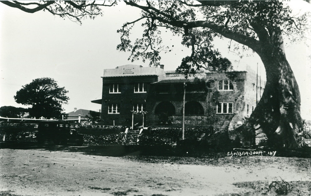 Ocean Beach Hotel, Shellharbour