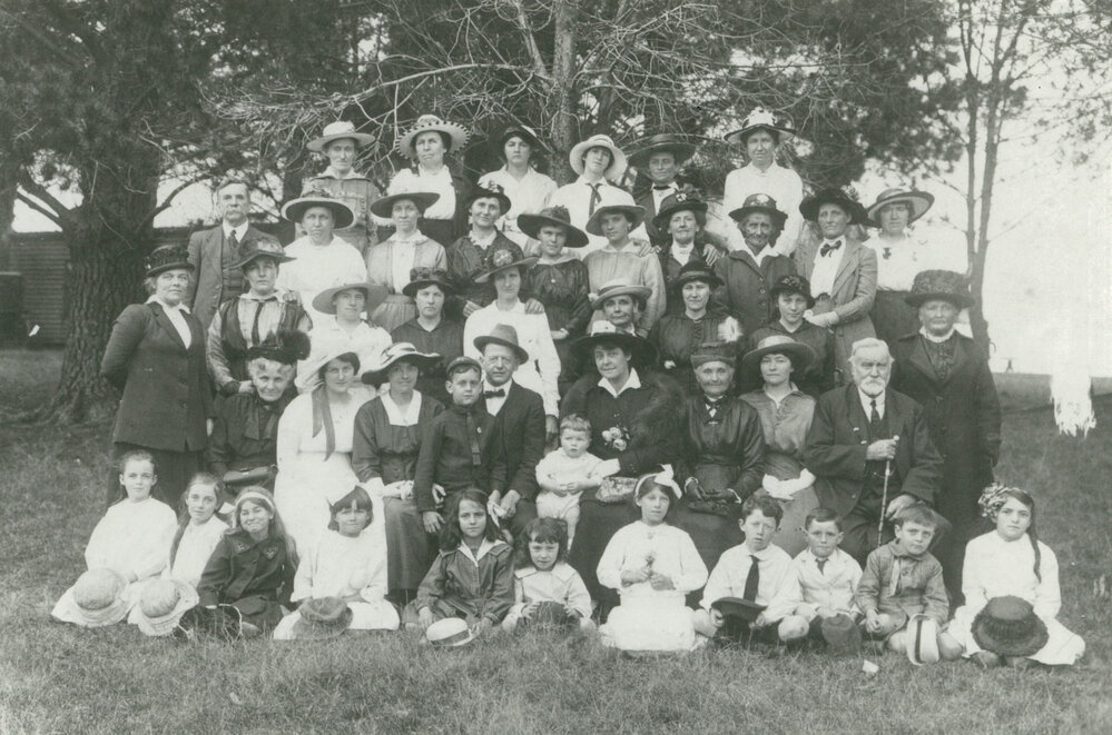Picnic at Albion Park early 1900s