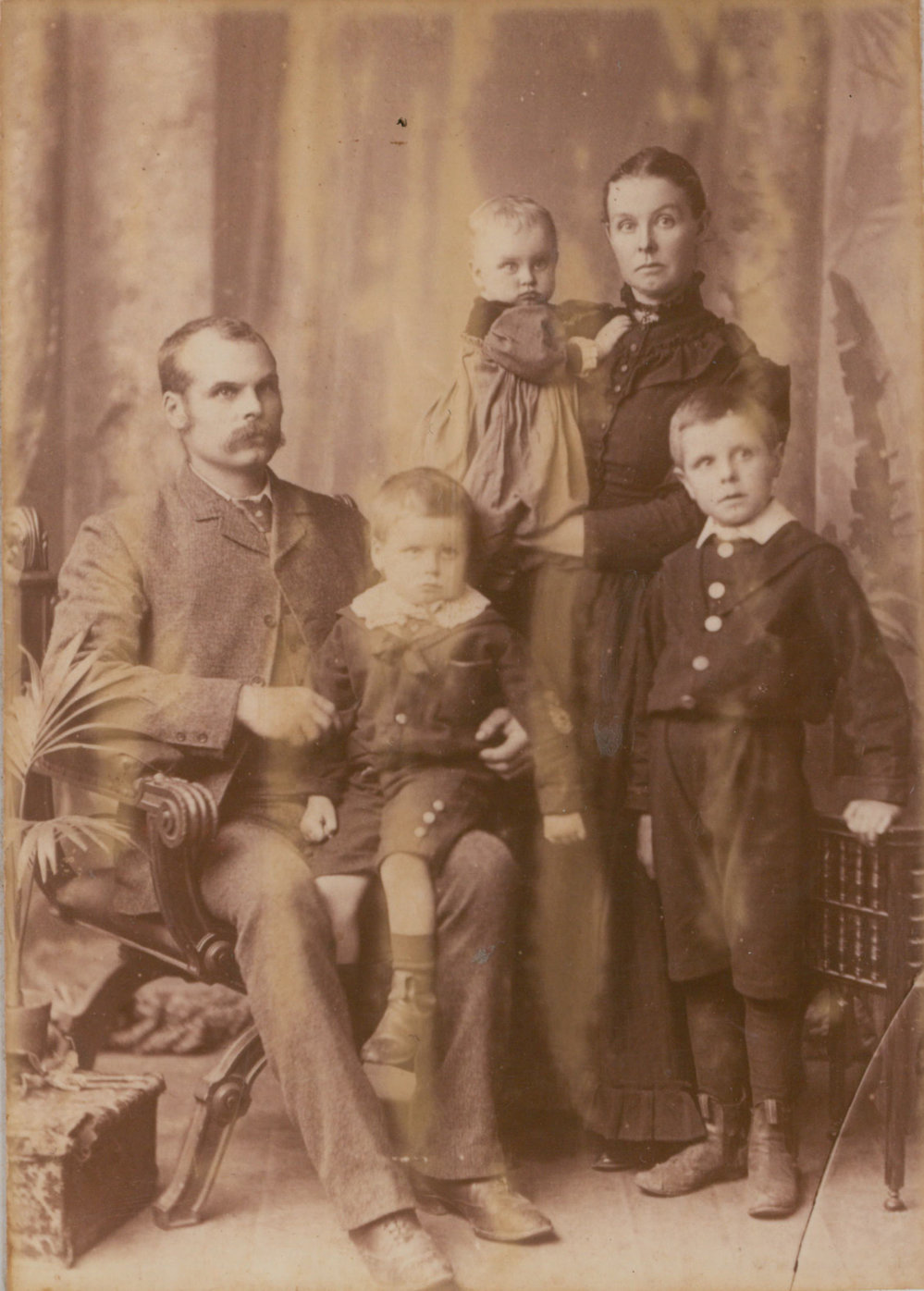 James and Sarah Missingham (nee: Badans) and family