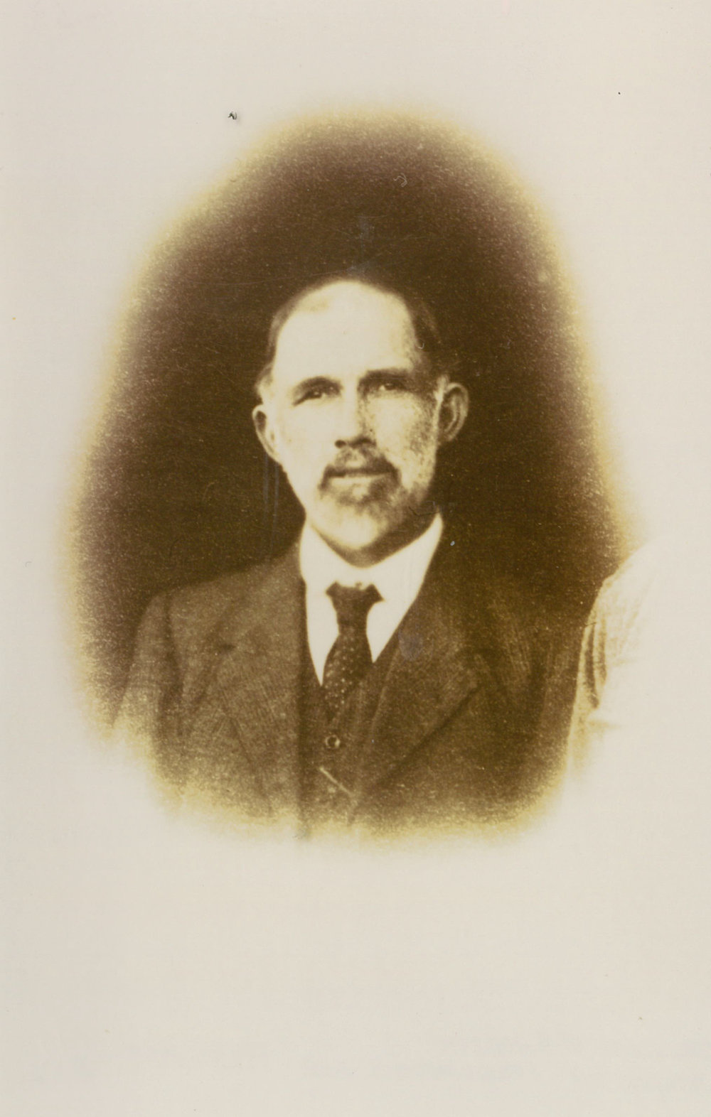 Thomas James, Mayor of Shellharbour 1925-1928