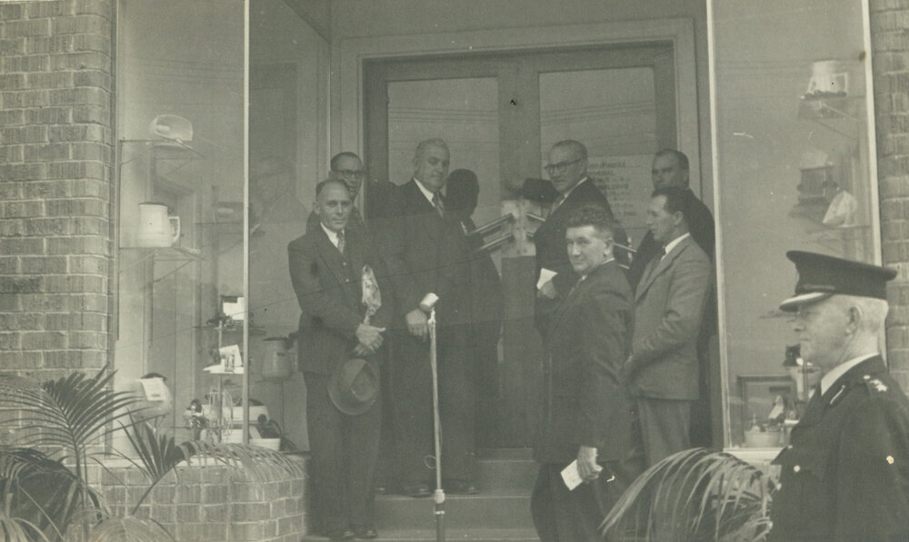 Official opening of the additions to Municipality of Shellharbour Council Chambers, Albion Park