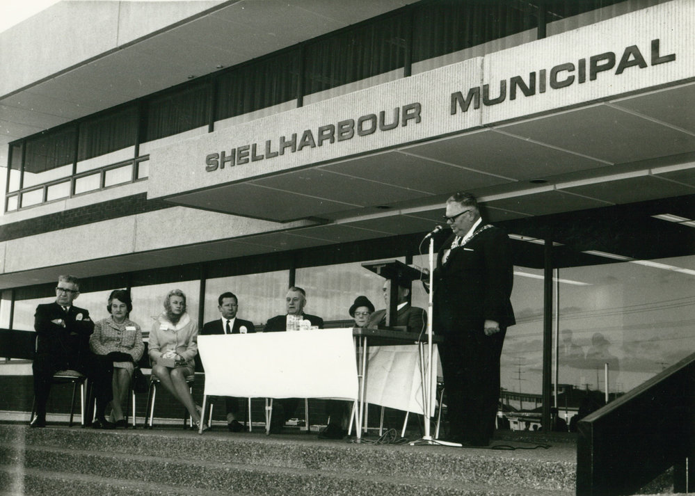 Mayor Alan J Beaton speaking at the opening of Shellharbour Council Chambers, Warilla