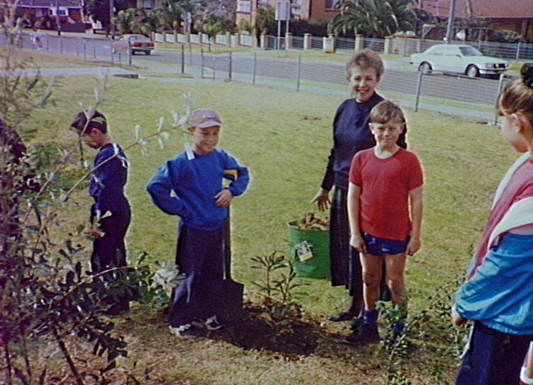 Children tending trees at Barrack Heights Public School