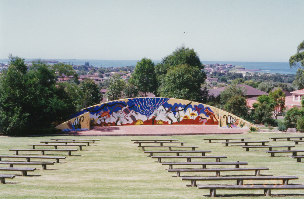 Dreamtime mural at the Blackbutt Amphitheatre