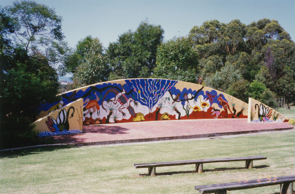Dreamtime mural at the Blackbutt Amphitheatre
