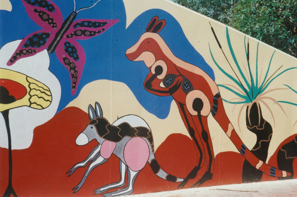 Dreamtime mural, Blackbutt Reserve