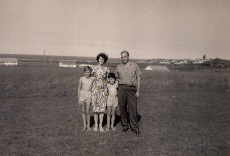The Newton Family, Winifred, Fred, Gregory and Malcolm