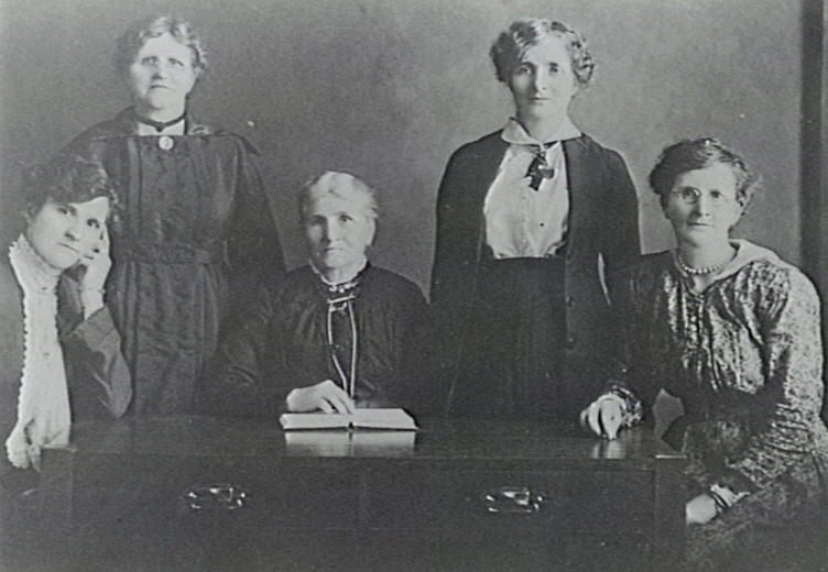 Florence Cook, Ann Piper, Elizabeth Rogan, Mary Smith and Maude Tomlins