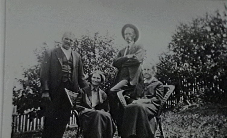 G Swan, M Swan, A McDonald and L McDonald