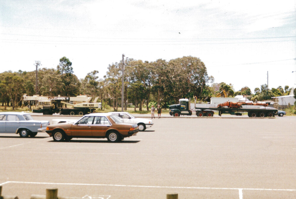 Transporting the coal loader to Tongarra Museum