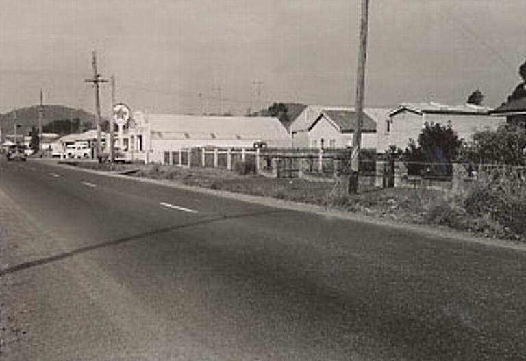 Caltex Garage, Albion Park Rail