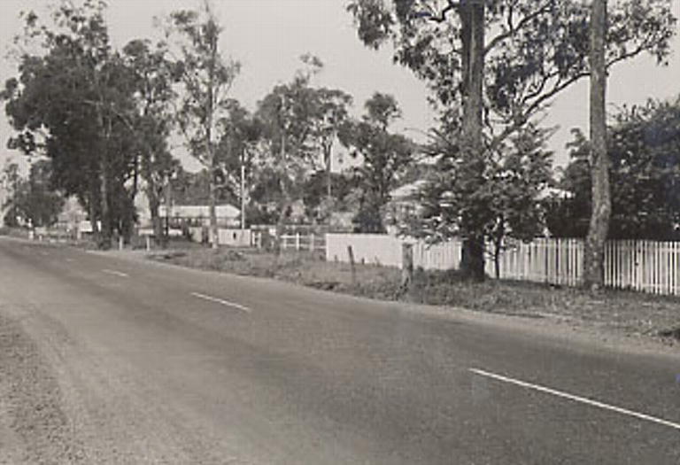 Princes Highway, Albion Park Rail
