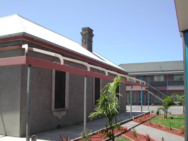 Shellharbour Village Motel 2003