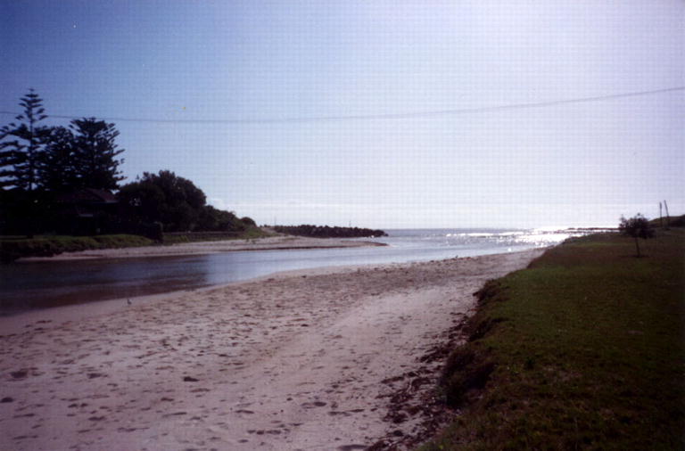 The entrance to Little Lake