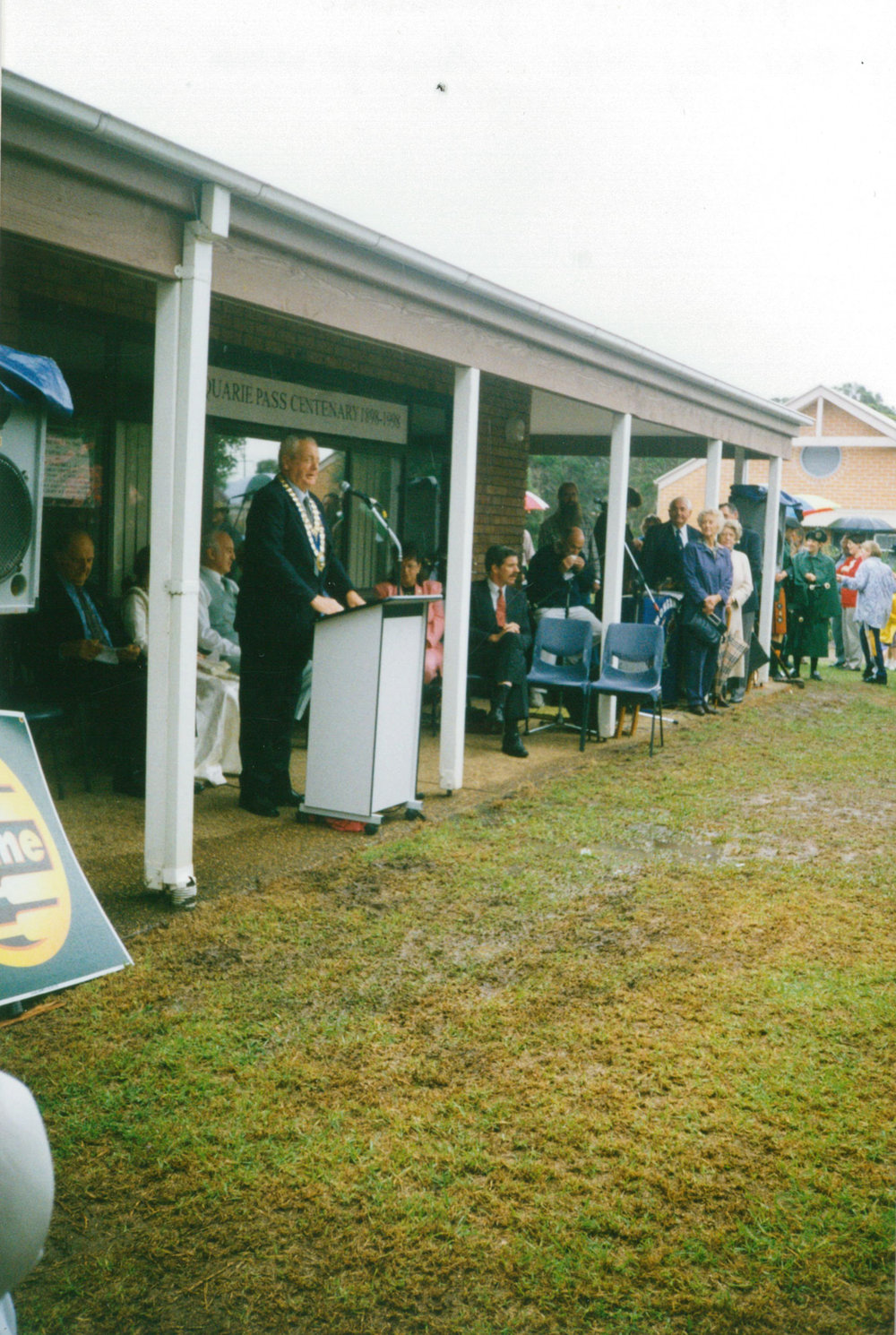 Mayor Cec Glenholmes at the Macquarie Pass Centenary celebration at Tongarra Museum