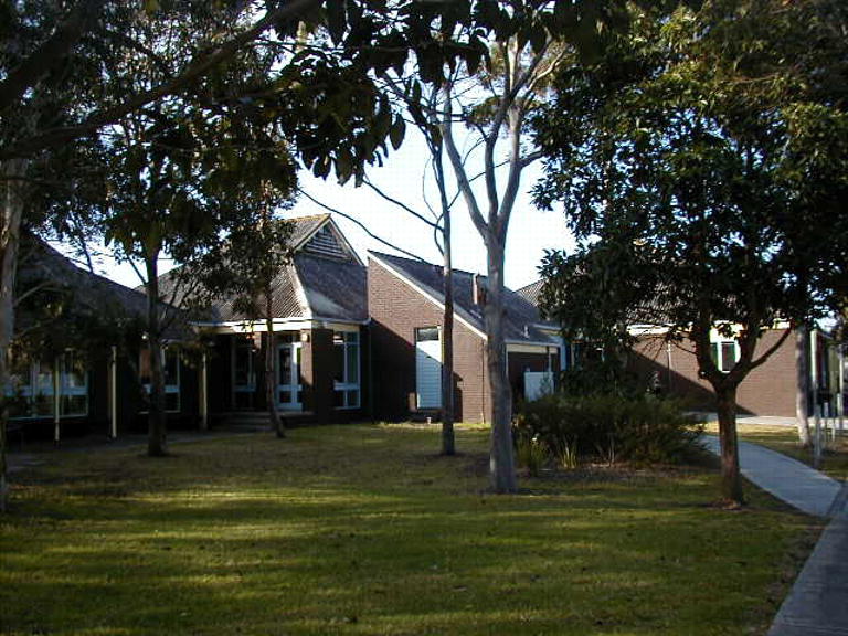Warilla Library
