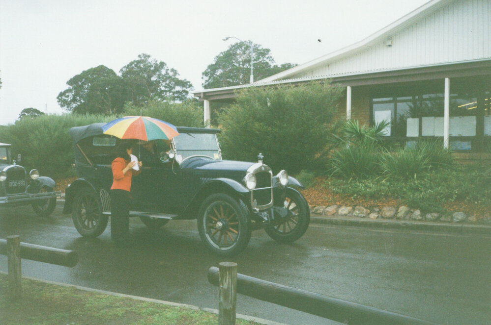 Macquarie Pass centenary celebration parade 1998