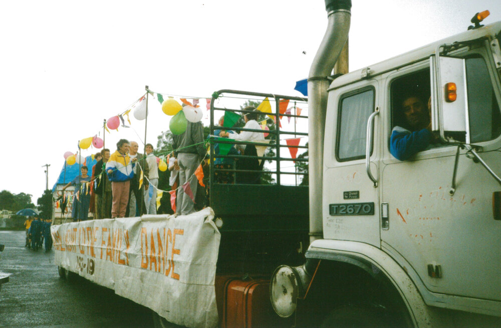 Macquarie Pass centenary celebration parade 1998