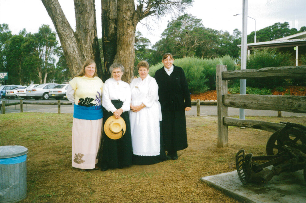 Wendy Nunan, Dorothy Gillis, Maurece &amp; Lyndal Kelly
