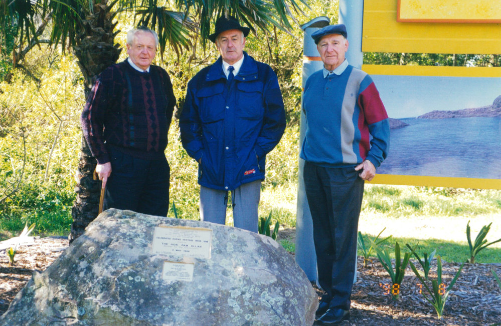 Mayor Cec Glenholmes, Bob Harrison MP &amp; Clr Frank Smithers