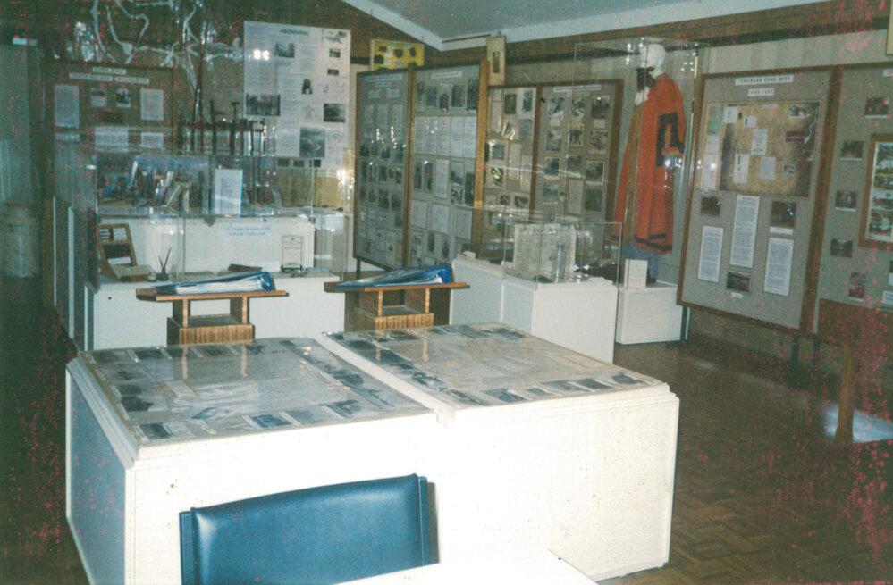 Macquarie Pass display, Tongarra Museum 1998