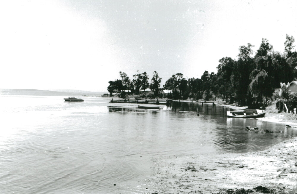 Burroo Bay, Oak Flats