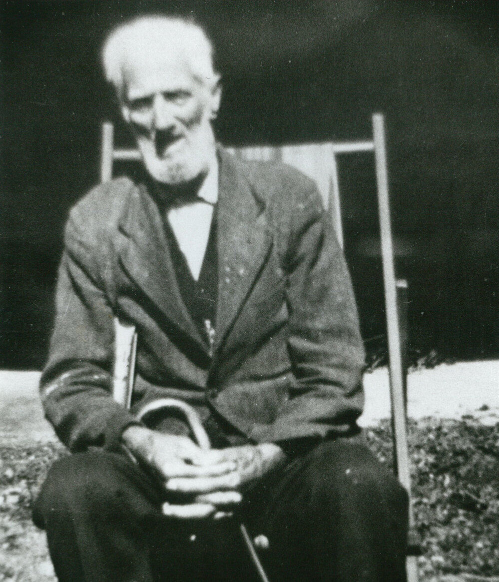 Mr H (Daddy) Ayers, Oak Flats