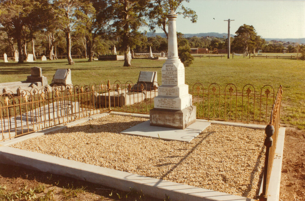 Falloon headstone, Albion Park Pioneer Cemetery