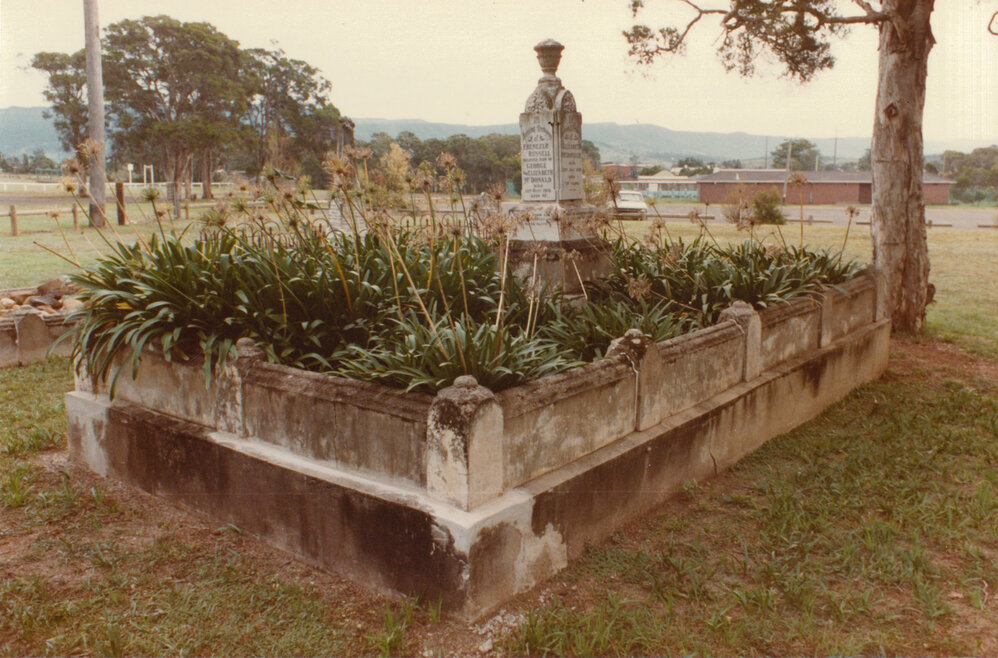 McDonald family headstone, Albion Park Pioneer Cemetery