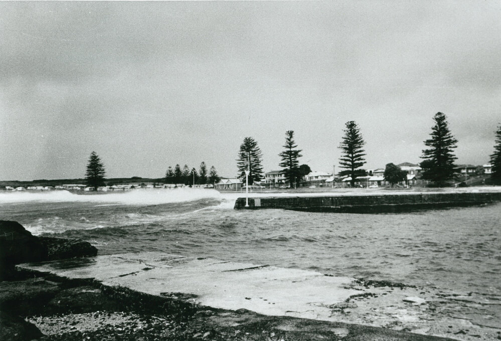 Rough seas at Shellharbour Harbour 1996