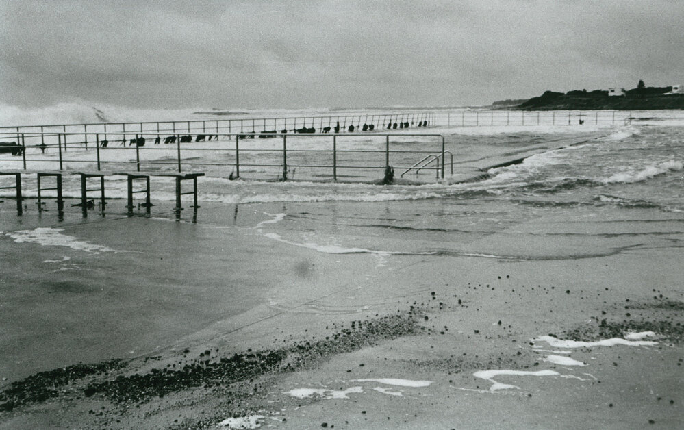 Rough seas at Shellharbour Pool 1996