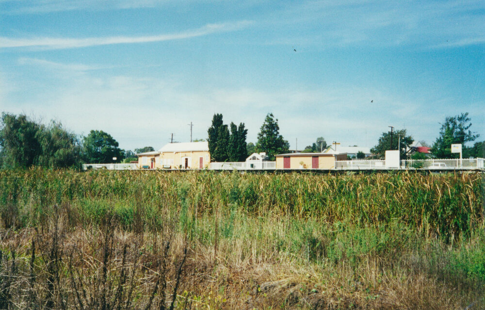 Shellharbour Railway Station, Dunmore