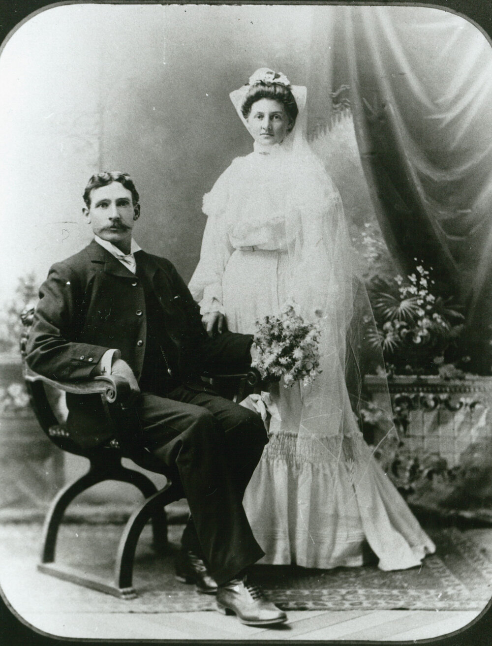 Wedding portrait of Nicholas Ball and Amy Thomas